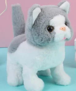 Meet Bella: The Most Realistic Animated Plush Cat Ever!